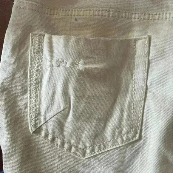 Vanilla Star boho Crochet Front Cut Off cream sz 7 
Denim Shorts NWOT super cute - Picture 3 of 8